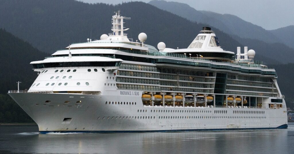 Gastrointestinal Outbreaks Affect Over 90 Passengers And Crew On Royal