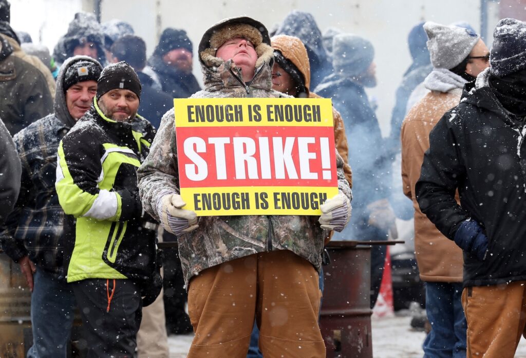 Prison Guard Union In New York Secures New Agreement